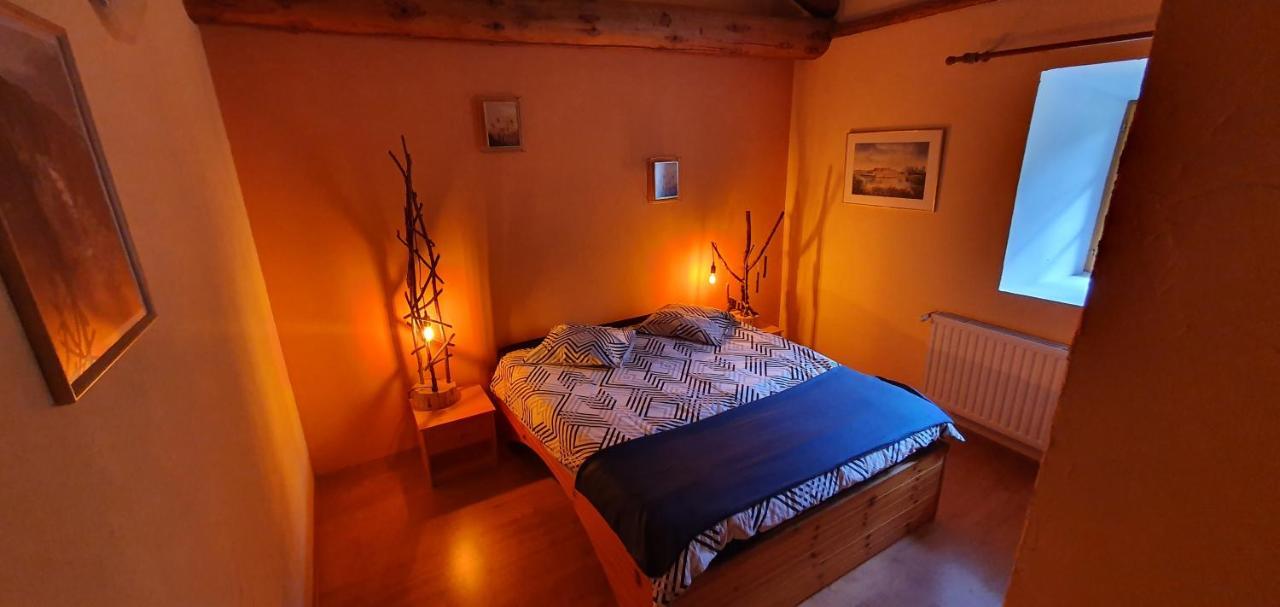 Aux Etoiles De Moranges Bed & Breakfast Saint-Germain-l'Herm Dış mekan fotoğraf